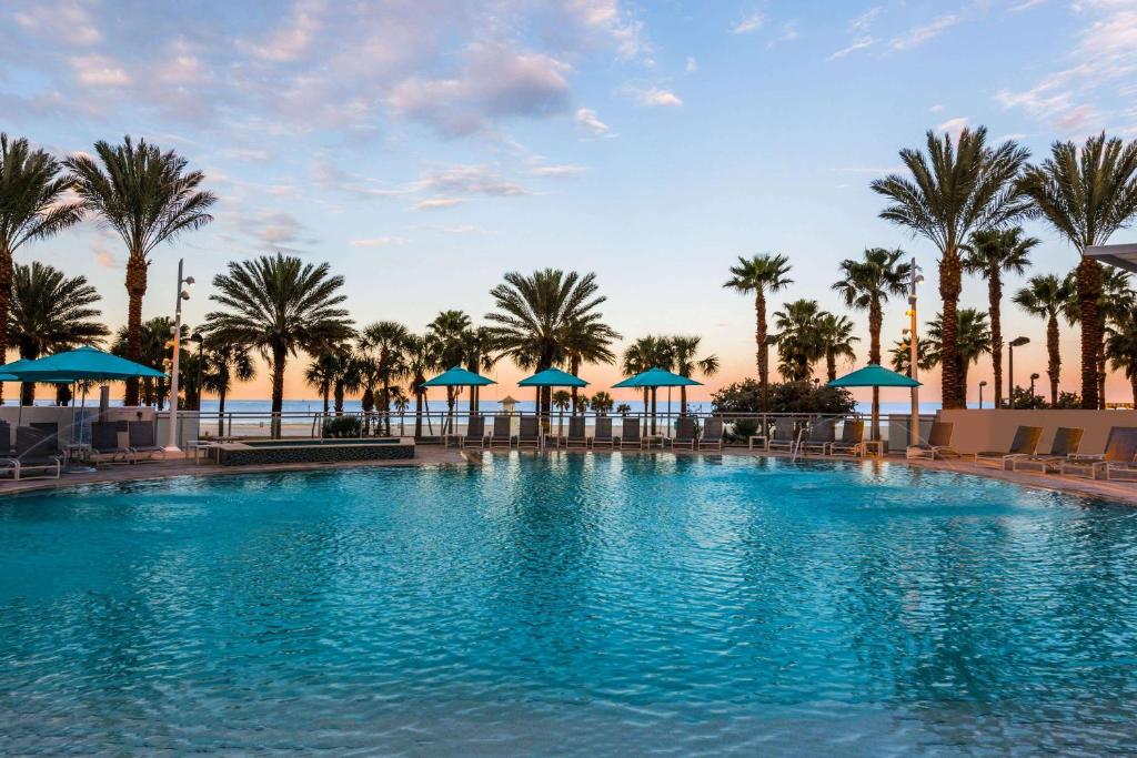 Wyndham Grand Clearwater Beach | BeachResortsFlorida.com